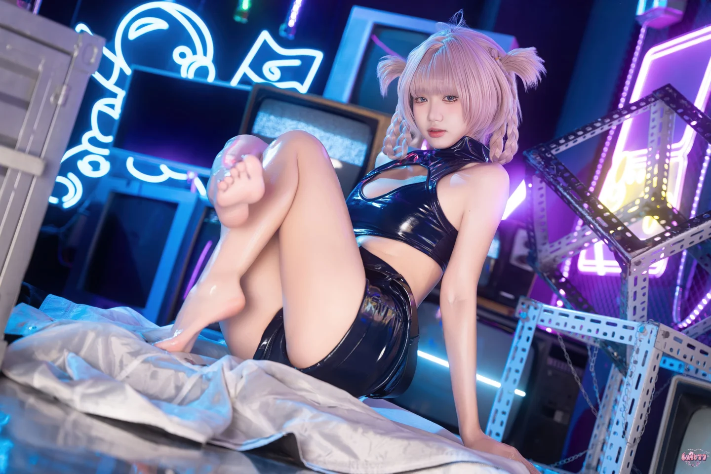 柒柒要乖哦_No_070_彻夜之歌_常服七草荠_41P_389MB tg@simisebaisi 【丝足阁】031.webp